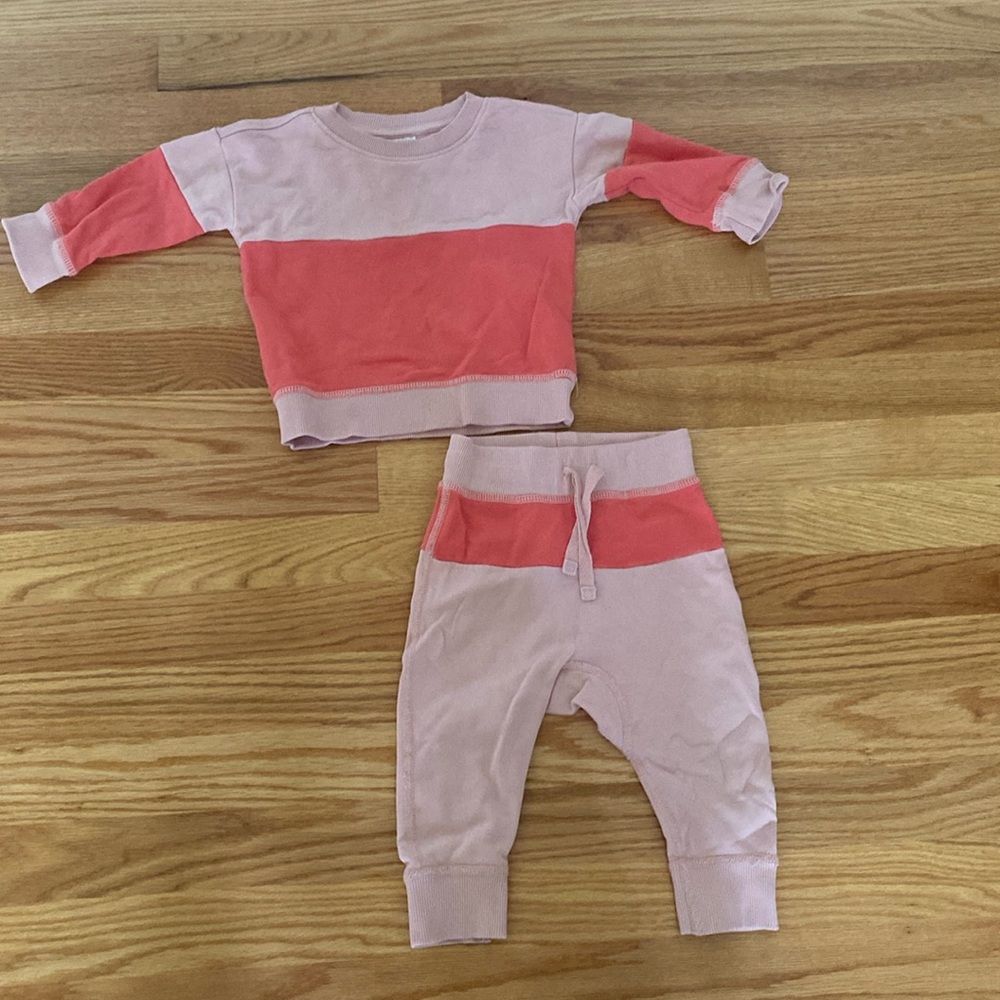 Hanna Andersson sweatsuit